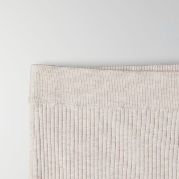 Aritzia White Reso Skirt NWOT Size 2XS - Picture 4 of 9